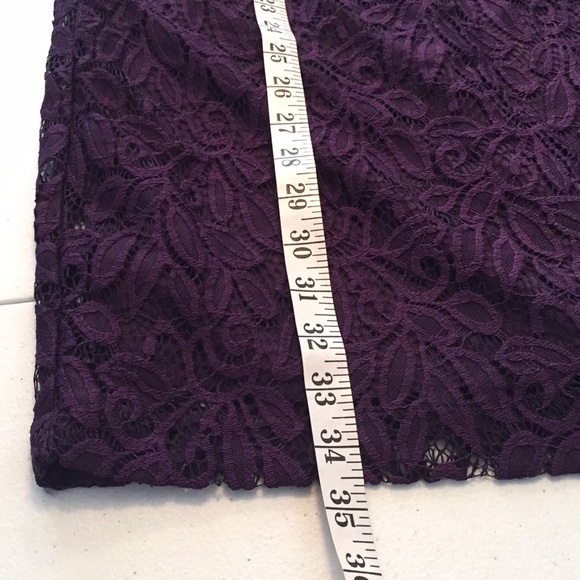 Roz & Ali lace and sheer dress - Picture 5 of 7